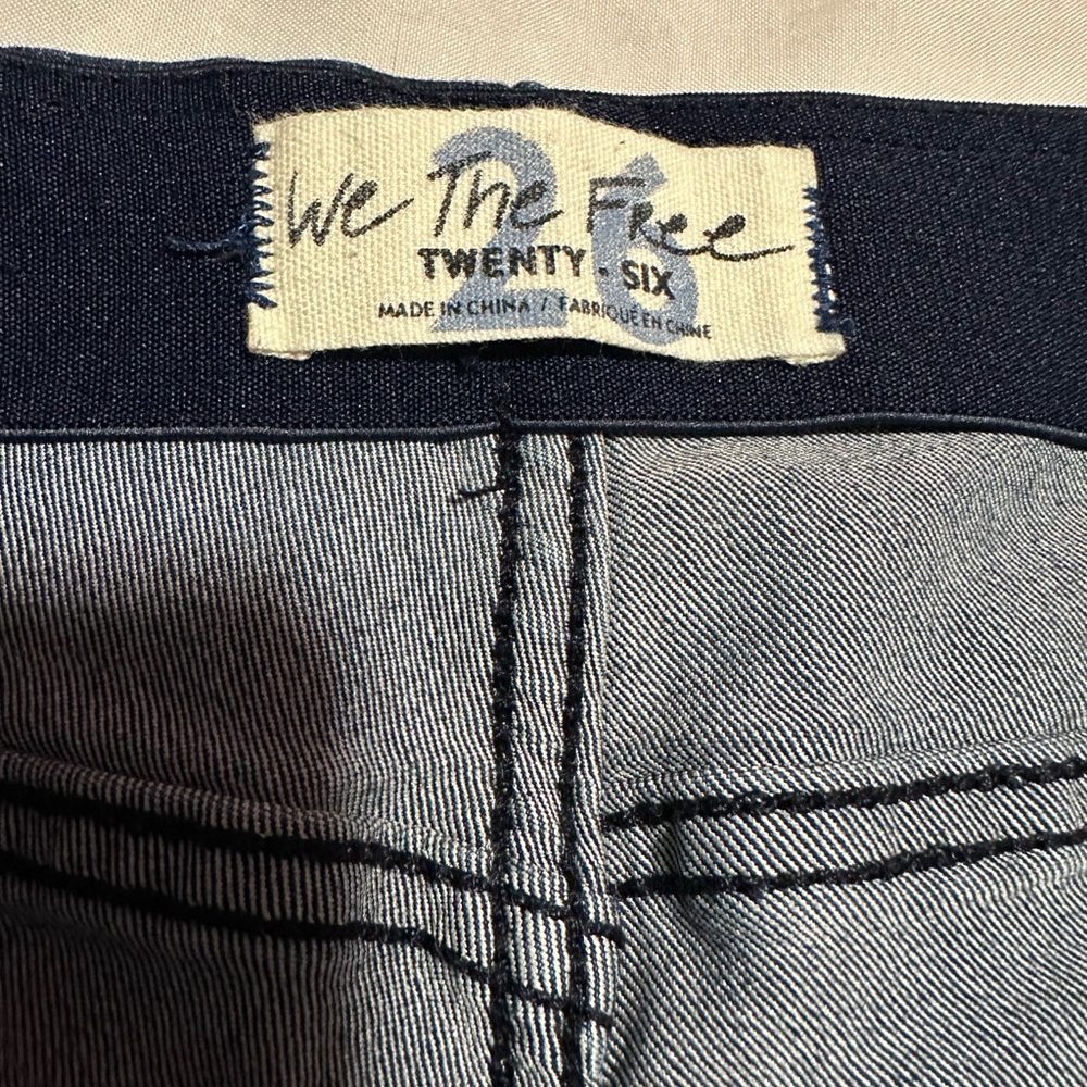 We The Free Penny Pull-On Flare Jeans Sz 26 - Picture 9 of 10